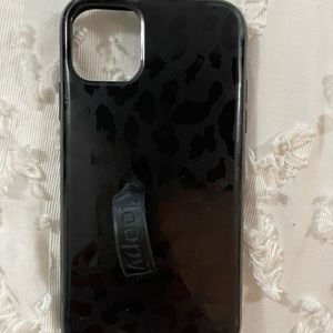 iPhone 11 loopy case. Black leopard
